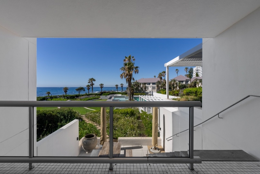 To Let 3 Bedroom Property for Rent in Bantry Bay Western Cape